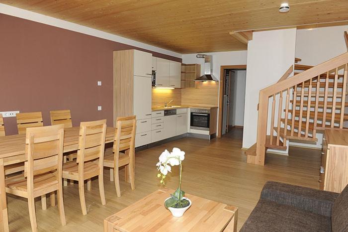 Premium Appartements Di Bora Sankt Michael im Lungau Exterior photo